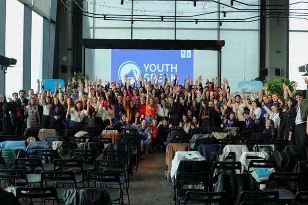 AIESEC în România organizează Youth Speak Forum, un eveniment dedicat creșterii economice și ghidarea tinerilor la locurile potrivite de muncă